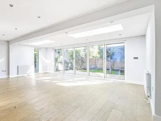1 Tasker Road, London, NW3 2YR, United Kingdom | 3 bed house for rent #134708795 | Rentberry