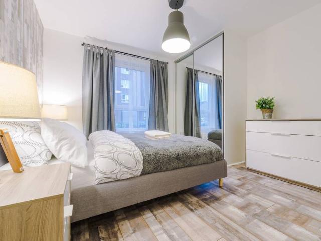 1 Tarves Way, London, SE10