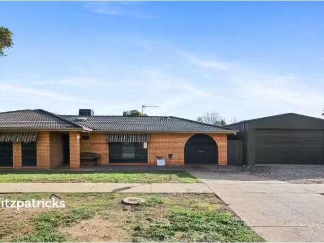 1 Taupo Drive, Lake Albert House for rent Listed by Rental De.