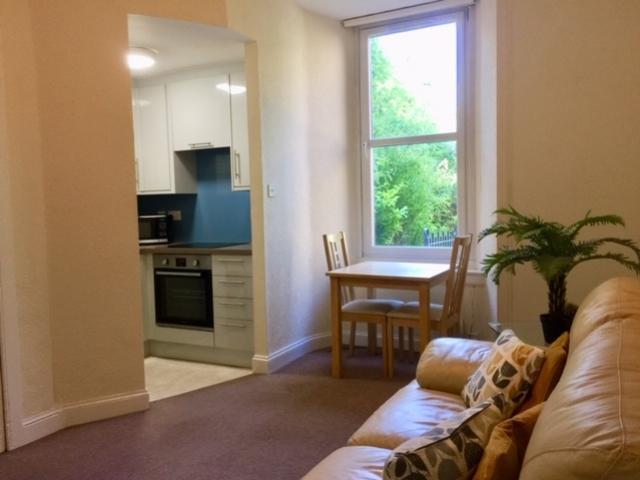1 Taylor Place, City of Edinburgh, EH7 5TQ, United Kingdom | 1 bed apartment for rent #137835531 | Rentberry