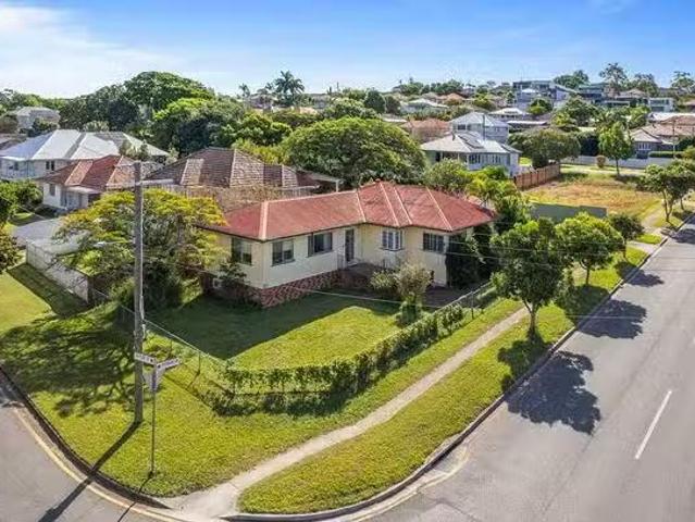 1 Taylor Street, Wavell Heights, QLD 4012