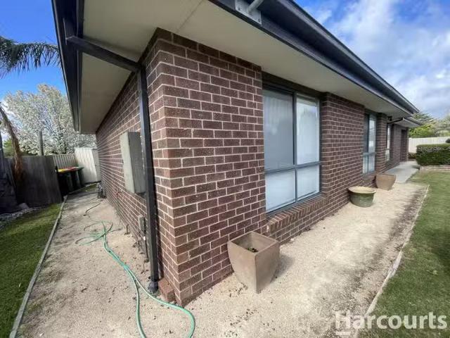 1 Tena Avenue, HORSHAM, VIC 3400 House for Rent