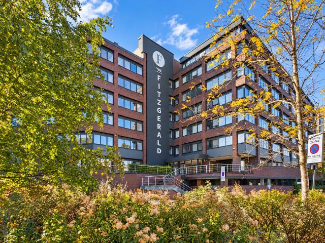 1 The Fitzwilliam, West Bar. 2 bed apartment to rent £1,200 pcm £277 pw