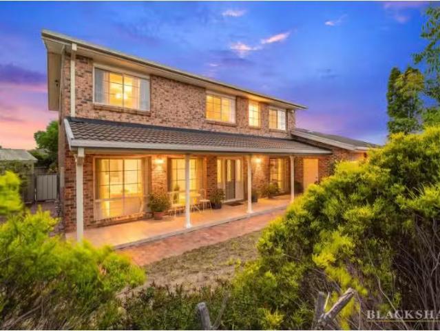 1 Thompson Place, Monash House for rent Listed by Taylor Sand.