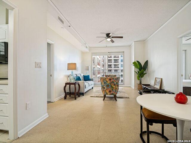 1 Towers Park Lane, Unit 813