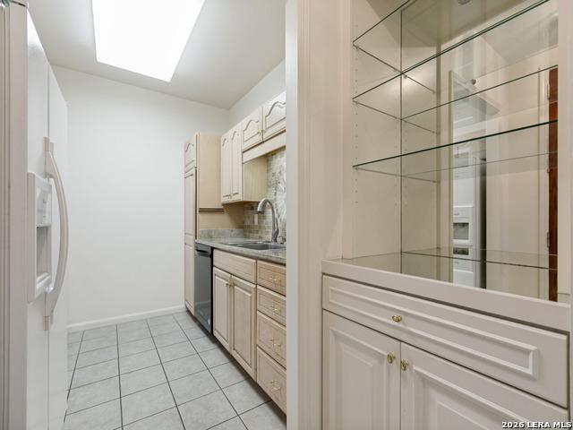 1 Towers Park Ln, Unit 1607