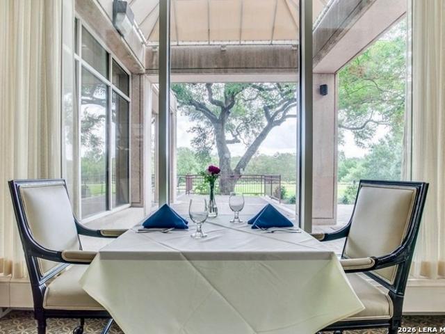 1 Towers Park Ln, Unit 213