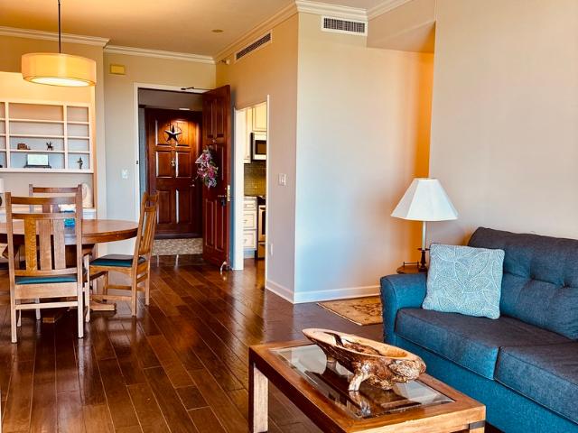 1 Towers Park Ln, Unit 702, San Antonio, TX 78209 | MLS #1883