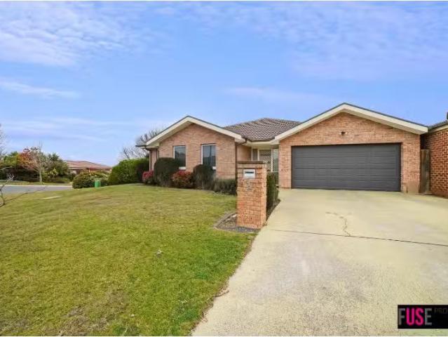1 Triton Street, DUNLOP House for rent Listed by Zoe Stead of.