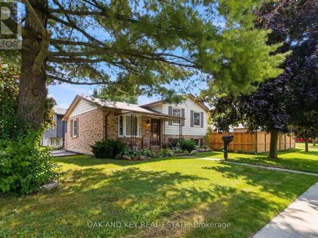 1 Vanier Place, St. Thomas, ON, N5R 5L2 house for sale | Listing ID X13736 | Royal LePage