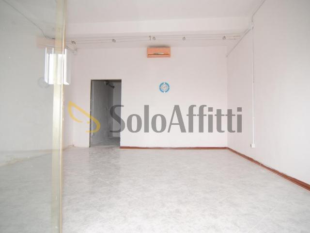 1 vetrina bilocale 50mq