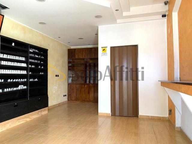 1 vetrina monolocale 35mq