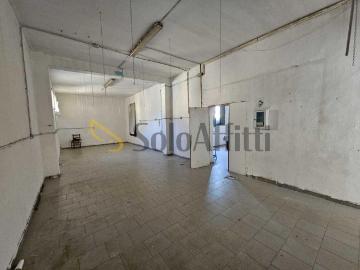 1 vetrina trilocale 200mq