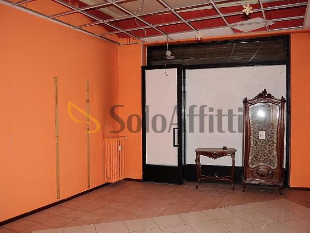 1 vetrina Via Cavour 4 bilocale 40mq