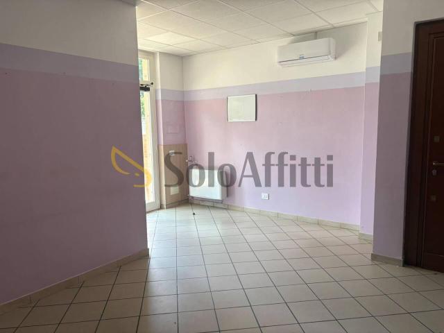 1 vetrina Via Contardo Ferrini 42 quadrilocale 72mq