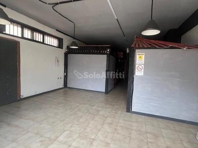 1 vetrina Via Fonte Romana trilocale 80mq