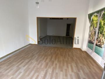 1 vetrina Via FOSCOLO monolocale 42mq