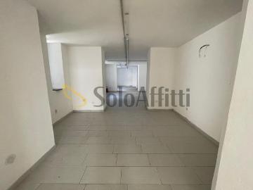 1 vetrina Via Generale Alberto Pollio 10 quadrilocale 110mq