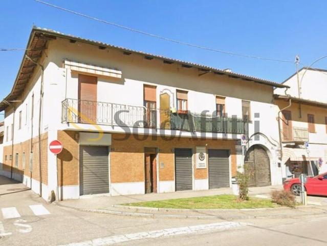 1 vetrina Via Roma 132 bilocale 60mq