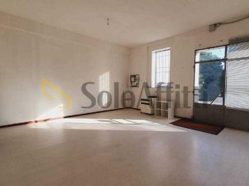 1 vetrina Viale G. Matteotti s.n.c. monolocale 40mq