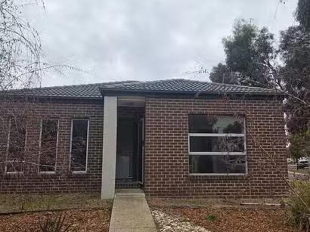 1 Vicky Court, Point Cook, VIC 3030