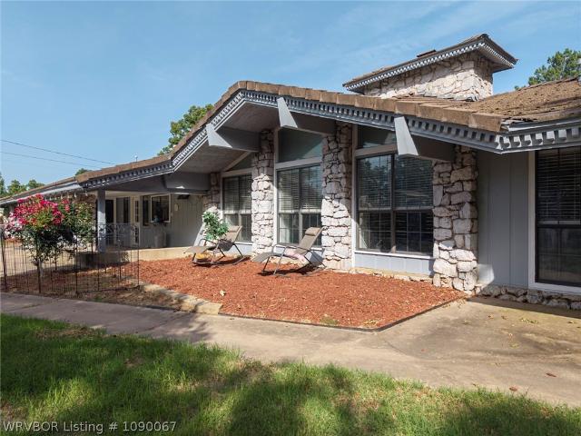1 Vista Hills Boulevard