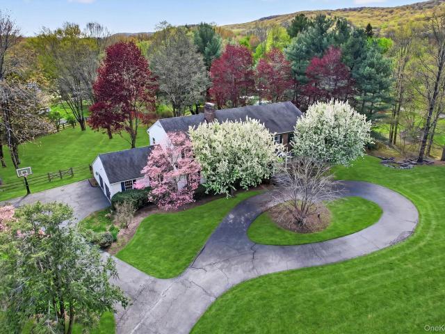 1 Vivian Pl, Montebello, NY 10901 | MLS #992572
