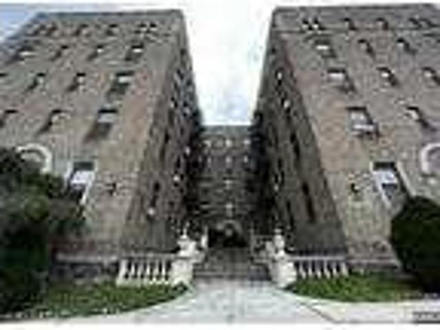 1 W Palisades Blvd #B53, Palisades Park, NJ 07650