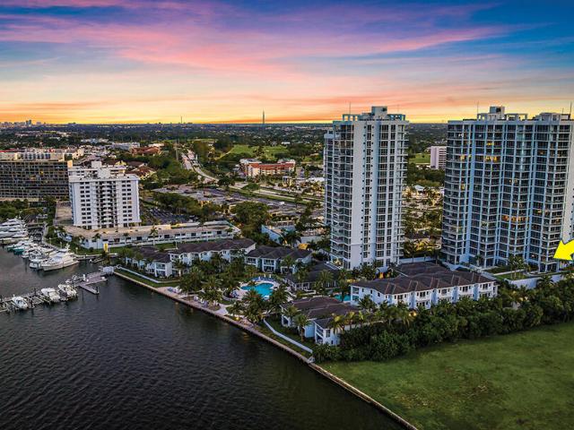 1 Water Club Way, Unit 402, North Palm Beach, FL 33408 | MLS #R11129