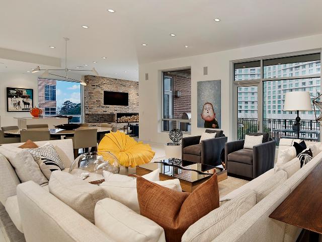 1 Waterway Ct, Unit 5B, The Woodlands, TX 77380 | MLS #59666