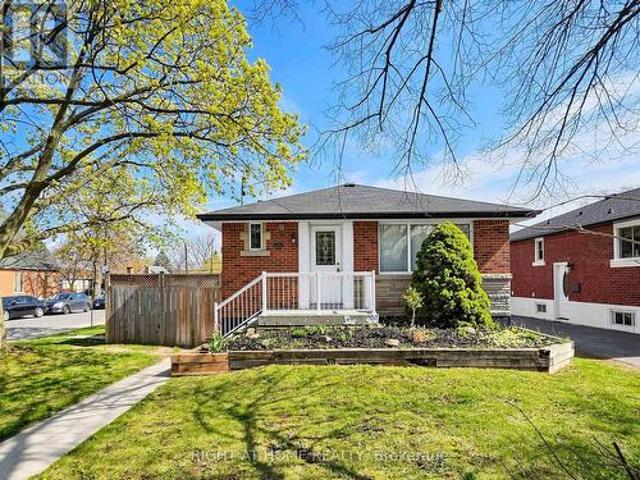 1 Welbourn Drive, Hamilton, ON, L9A 3N1 house for sale | Listing ID X14031 | Royal LePage