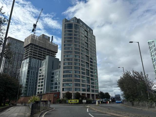1 William Jessop Way, Liverpool L3 2 bed apartment to rent £1,300 pcm £300 pw
