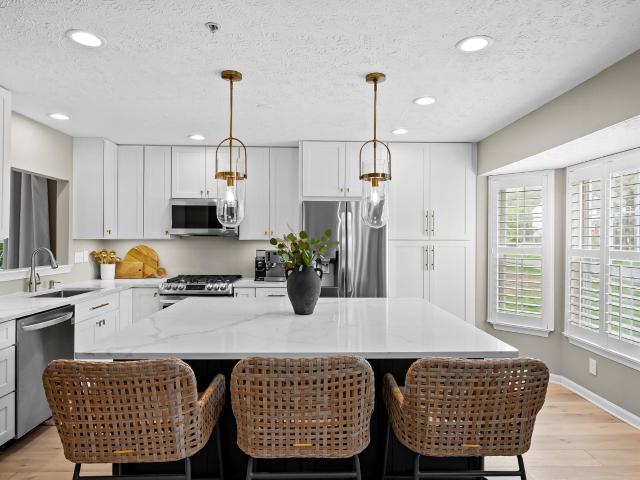 1 Winterberry Court