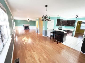 1 Woodhill Place