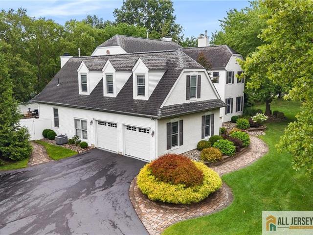 1 Woodland Drive