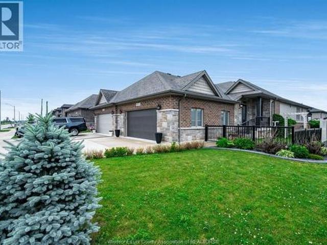 1 Woodland Street, Kingsville, ON, N9Y 0B1 house for sale | Listing ID 26015 | Royal LePage