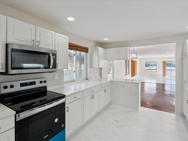 1 Woodrow Court