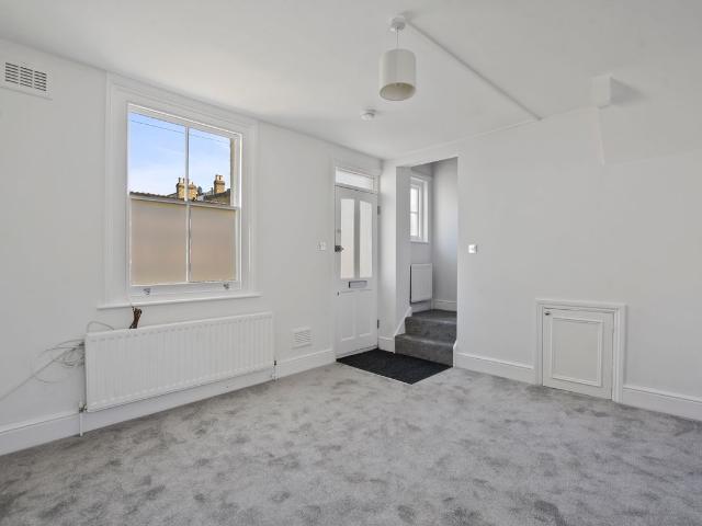 Woodside Cottages Ms208, Fortis Green N2, 1 bed maisonette to rent, £1,600 pcm | PrimeLocation