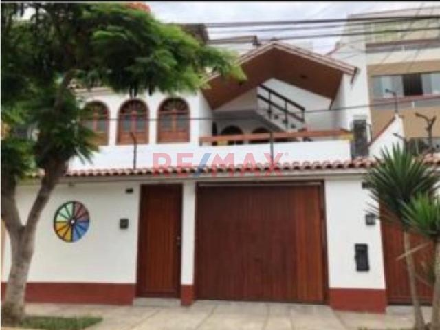1 X 1 Alquilo Departamento De 130 M² En Av. Coronel Bermúdez – Chorrillos