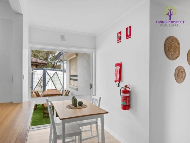 1 x Room For Rent! All utilities are provided