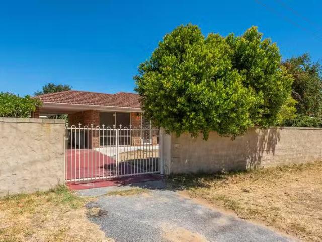 1 Yallan Street, MANDURAH, WA 6210 House for Rent