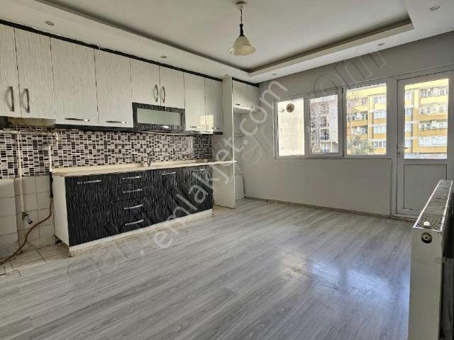1.yapı'dan Çaybaşı Cad. 3+1 Asansörlü Bakımlı Kiralık Daire
