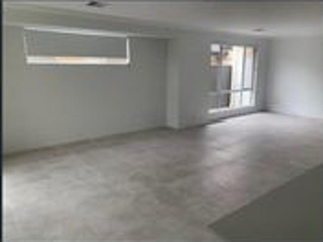 1 year old 4 Bed 3 bath home opposite park