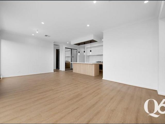 1 year old 4 Bedroom Family Home in the Heart of Mt Atkinson!