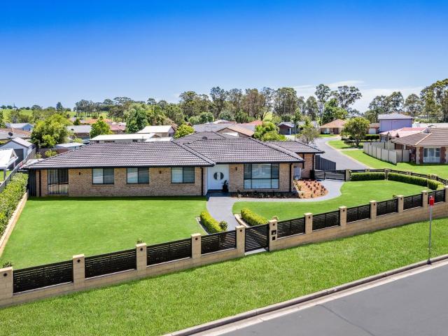 1 Yellow Place Claremont Meadows