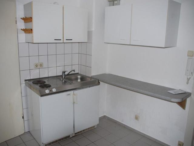 1 Z Dachgeschosswohnung im Hasseldieksdammer Weg 27 in Kiel zu vermieten Otto Stöben GmbH