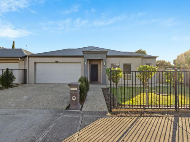 1 Zante Grove, PARK HOLME, SA 5043
