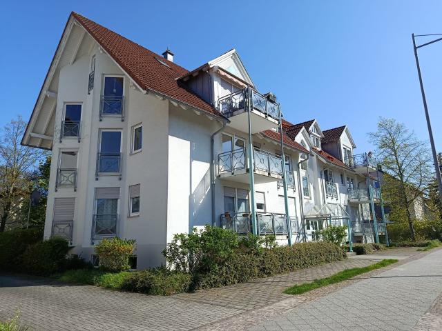 1 Zi Whg. | im Grünen | Frisch renoviert | Balkon | Ideal für Singles | TG