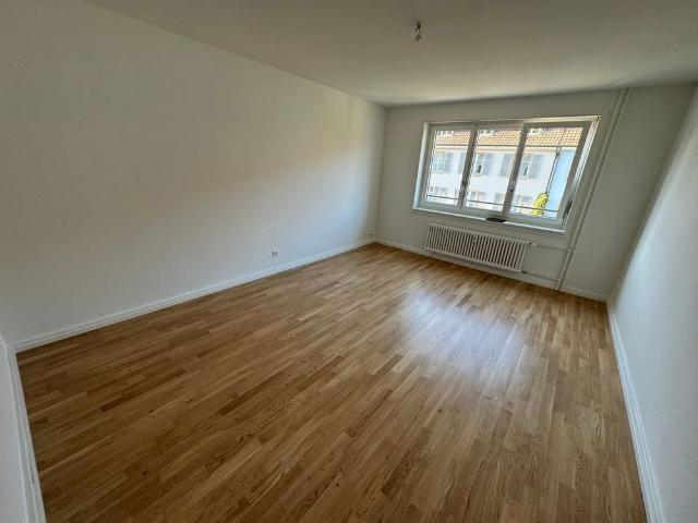 1 Zimmer, 40 m², 2. Stock