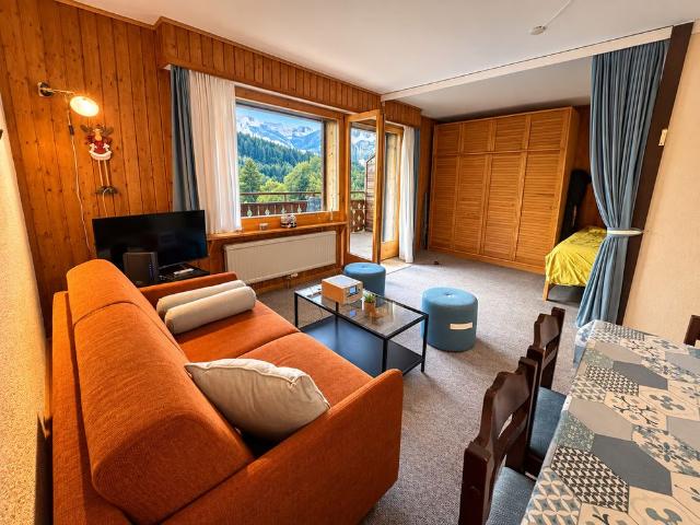 1 Zimmer, 40 m², 2. Stock